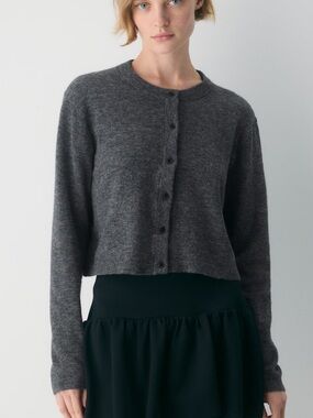 Worn twice Cashmere blend sweater